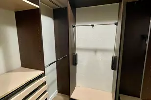 1401 NE 191st St, Miami, FL 33179 - Photo 13