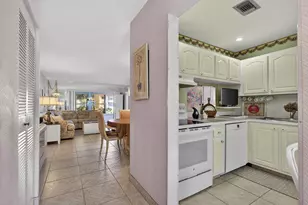 441 Lake Helen Dr, West Palm Beach, FL 33411 - Photo 7