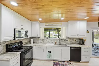 1004 Egret Avenue, Fort Pierce, FL 34982 - Photo 19