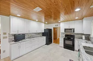 1004 Egret Ave, Fort Pierce, FL 34982 - Photo 15