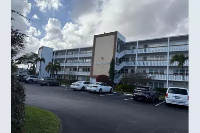 2123 Cambridge F, Deerfield Beach, FL 33442 - Photo 1