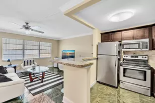 2123 Cambridge F, Deerfield Beach, FL 33442 - Photo 13