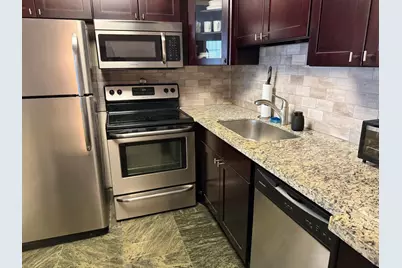 2123 Cambridge F, Deerfield Beach, FL 33442 - Photo 9