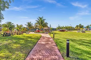 2123 Cambridge F, Deerfield Beach, FL 33442 - Photo 25