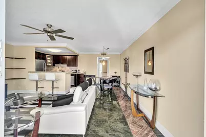 2123 Cambridge F, Deerfield Beach, FL 33442 - Photo 3