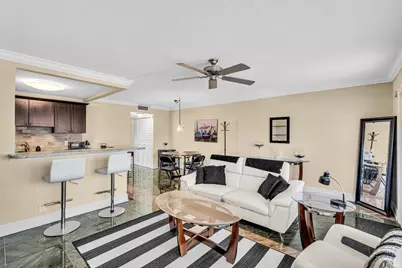 2123 Cambridge F, Deerfield Beach, FL 33442 - Photo 7