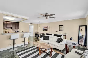 2123 Cambridge F, Deerfield Beach, FL 33442 - Photo 7