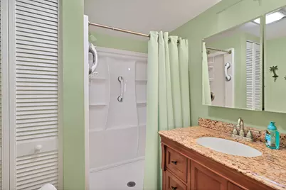 400 18th Street #D3, Vero Beach, FL 32960 - Photo 9