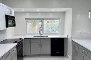 2110 NW 109th Ave, Sunrise, FL 33322 - Photo 11