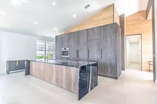 13090 Touchstone Pl, Palm Beach Gardens, FL 33418 - Photo 17