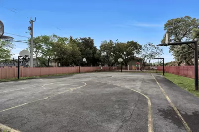 6715 W 26th Drive #101-6, Hialeah, FL 33016 - Photo 27