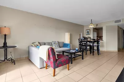 6715 W 26th Drive #101-6, Hialeah, FL 33016 - Photo 11