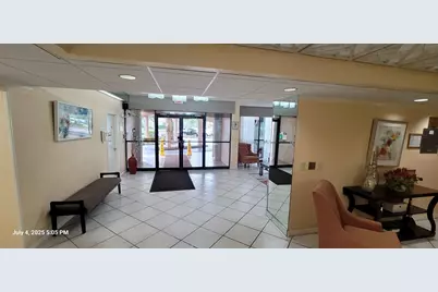 1300 Saint Charles Place #L19, Pembroke Pines, FL 33026 - Photo 9