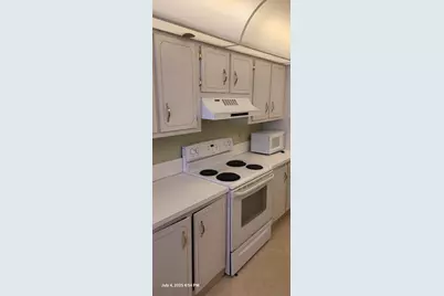 1300 Saint Charles Place #L19, Pembroke Pines, FL 33026 - Photo 13