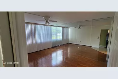 1300 Saint Charles Place #L19, Pembroke Pines, FL 33026 - Photo 1