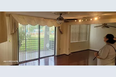 1300 Saint Charles Place #L19, Pembroke Pines, FL 33026 - Photo 11