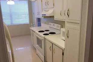 1300 St Charles Pl, Pembroke Pines, FL 33026 - Photo 21