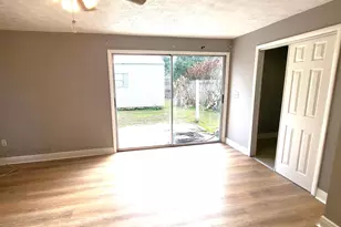 203 Melton Dr, Fort Pierce, FL 34982 - Photo 9