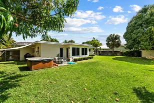 1754 NE 47th St, Oakland Park, FL 33334 - Photo 17