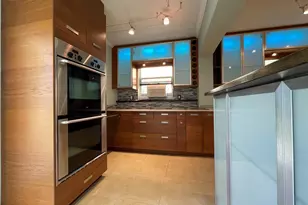 1754 NE 47th St, Oakland Park, FL 33334 - Photo 7