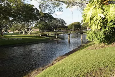 2427 24th Lane, Palm Beach Gardens, FL 33418 - Photo 11