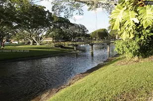 2427 24th Ln, Palm Beach Gardens, FL 33418 - Photo 11