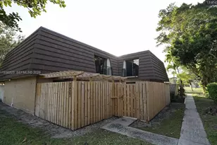 2427 24th Ln, Palm Beach Gardens, FL 33418 - Photo 17