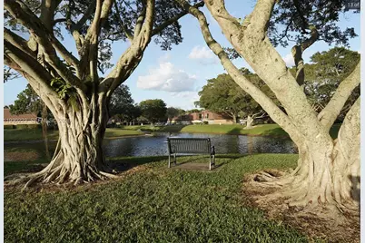 2427 24th Lane, Palm Beach Gardens, FL 33418 - Photo 13