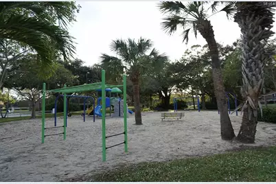 2427 24th Lane, Palm Beach Gardens, FL 33418 - Photo 63