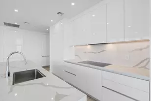 220 Lake Shore Dr, Lake Park, FL 33403 - Photo 13