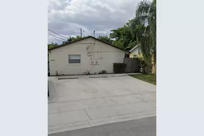 2104 Dock Street, West Palm Beach, FL 33401 - Photo 1