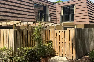 219 2nd Ln, Palm Beach Gardens, FL 33418 - Photo 1