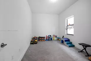 17325 SW 41st St, Miramar, FL 33029 - Photo 15