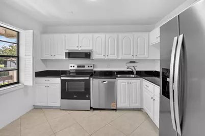 21691 Cypress Road #16b, Boca Raton, FL 33433 - Photo 5