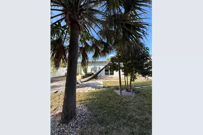 246 NE 10th Street, Delray Beach, FL 33444 - Photo 9