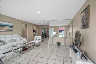 4708 NW 49th Dr, Tamarac, FL 33319 - Photo 5