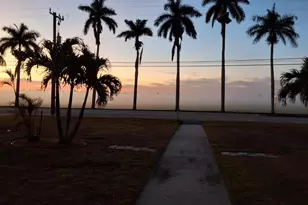 1221 Bacom Point Rd, Pahokee, FL 33476 - Photo 5