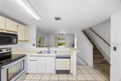 2753 NE 15th Street, Pompano Beach, FL 33062 - Photo 11