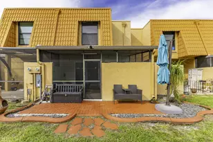 9119 Lime Tree Ln, Pembroke Pines, FL 33024 - Photo 3