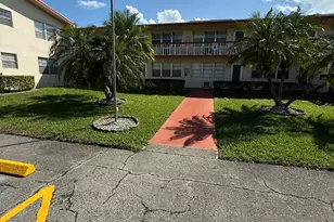 4 Andover A, West Palm Beach, FL 33417 - Photo 1