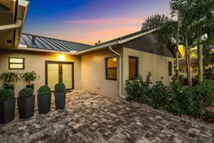 21212 Escondido Way, Boca Raton, FL 33433 - Photo 1