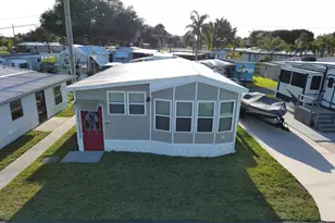 1339 Old Lakeport Rd NW, Moore Haven, FL 33471 - Photo 1