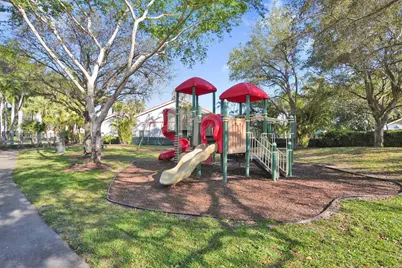 10425 Buena Ventura Drive, Boca Raton, FL 33498 - Photo 37