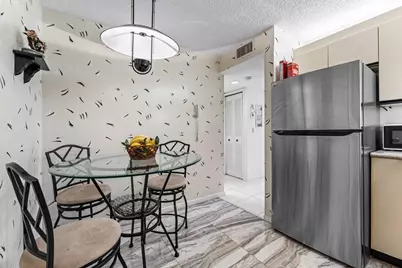 10 Via De Casas Sur #104, Boynton Beach, FL 33426 - Photo 9