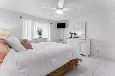 10 Via De Casas Sur #104, Boynton Beach, FL 33426 - Photo 13