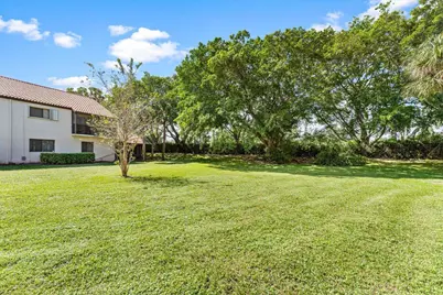 10 Via De Casas Sur #104, Boynton Beach, FL 33426 - Photo 23