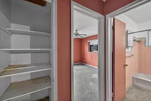 27 NE 17th Ave, Pompano Beach, FL 33060 - Photo 25