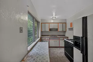 27 NE 17th Ave, Pompano Beach, FL 33060 - Photo 15