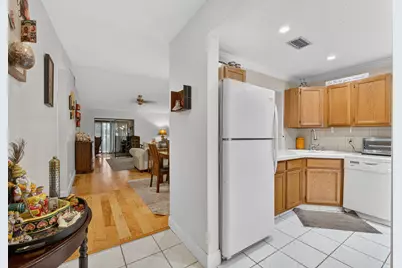 2640 Gately Drive W #406, West Palm Beach, FL 33415 - Photo 9