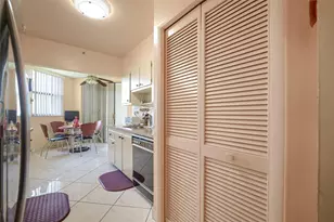 7100 Radice Ct, Lauderhill, FL 33319 - Photo 11